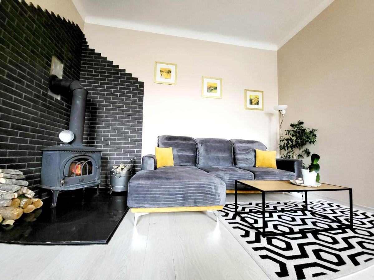 Cozy 2 Room Apartment In The Oldtown Of Klaipėda Buitenkant foto
